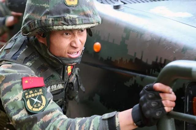 错失两枚勇士勋章的特战队员：其实不想走，其实我想留