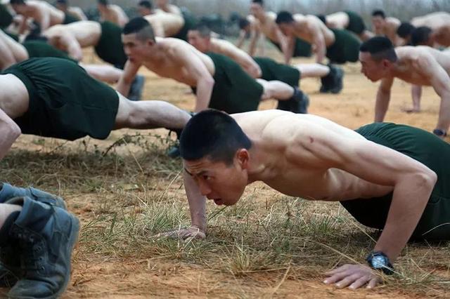错失两枚勇士勋章的特战队员：其实不想走，其实我想留