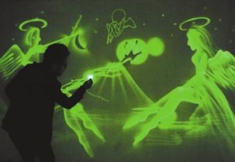 表演光影画《天使》